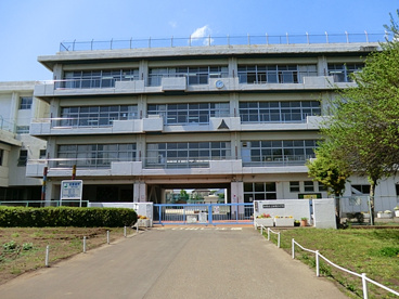 新座市立 新堀小学校の画像1