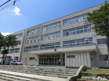 手稲地区で最も歴史の古い小学校 札幌市立 手稲西中学校の画像1