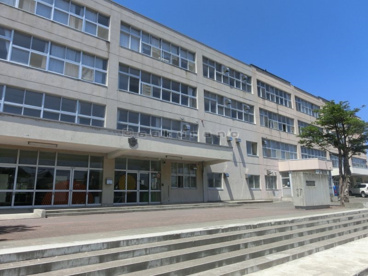 手稲地区で最も歴史の古い小学校 札幌市立 手稲西中学校の画像2