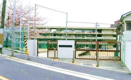 吹田市立山田中学校の画像1