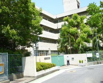 吹田市立 江坂大池小学校の画像1