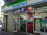 ファミリーマート明大前店