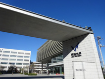 明治大学図書館和泉図書館
