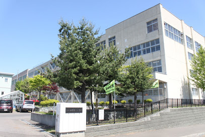 札幌市立 西野第二小学校の画像1