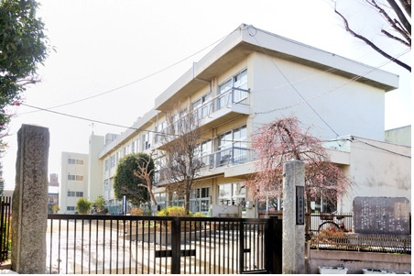 和光市立 白子小学校の画像1