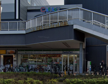ファミリーマート　幕張アミューズモール店の画像1
