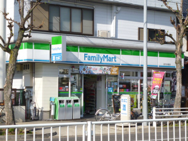 ファミリーマート田代本通店の画像1