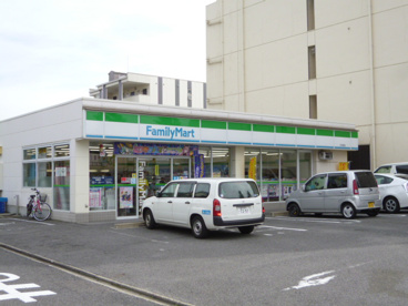 ファミリーマート今池南店の画像1