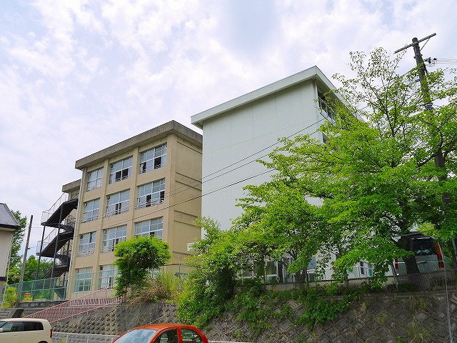 奈良市立六条小学校 写真 アクセス 営業時間 奈良賃貸のマサキ