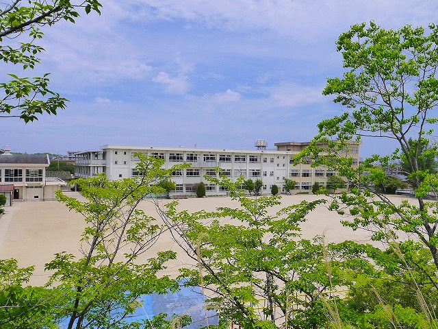 奈良市立六条小学校 写真 アクセス 営業時間 奈良賃貸のマサキ