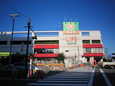 ライフ　千川駅前店の画像1