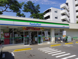 ファミリーマート　大泉学園橋店