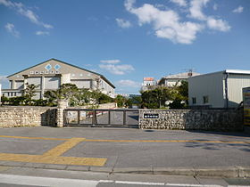 糸満市立潮平中学校の画像1