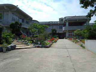 南城市立 百名小学校の画像1