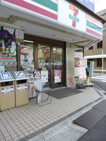 セブンイレブン世田谷砧店の画像1