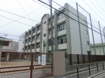 大阪市立 阿倍野中学校の画像1