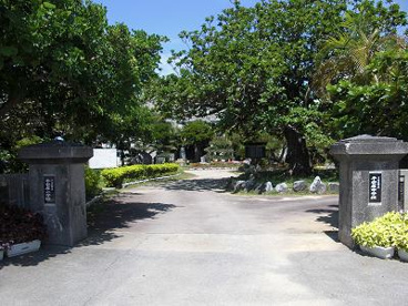 うるま市立　彩橋小学校の画像2