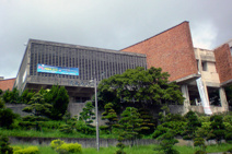 南風原町立中央公民館図書室