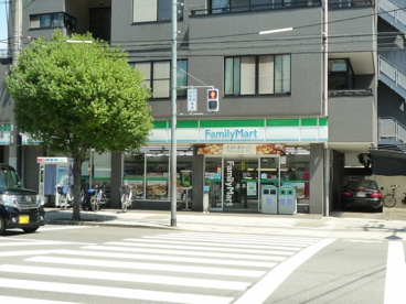 ファミリーマート 阿倍野王子町店の画像1