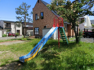住宅街の小さな公園 星置 ひばり公園の画像1