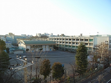 北区立　神谷中学校の画像1