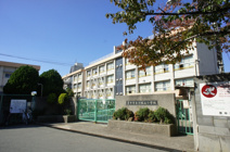 豊中市立刀根山小学校