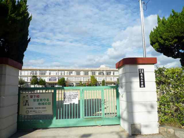 宝塚市立 良元小学校の画像2