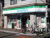 ファミリーマート和泉一丁目店
