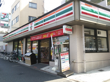 セブンイレブン南台店の画像1