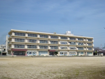 宝塚市立 高司小学校の画像1