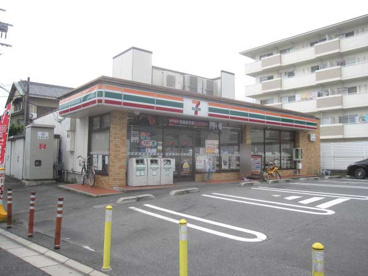 セブンイレブン 奈良四条大路４丁目店の画像1