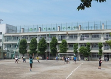 小学校 目黒区立上目黒小学校