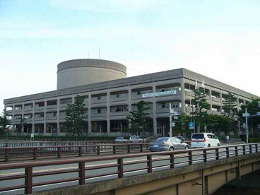 宝塚市役所の画像2