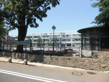 世田谷区立太子堂小学校の画像1