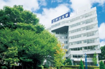 江戸川大学