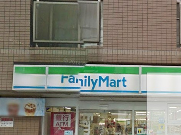 ファミリーマート 代々木上原駅前店の画像1