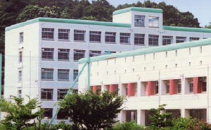 東星中学校の画像1