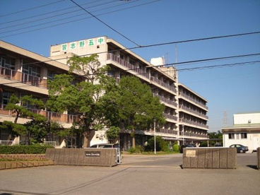  習志野市立第五中学校の画像1
