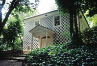 慶応義塾三田演説館