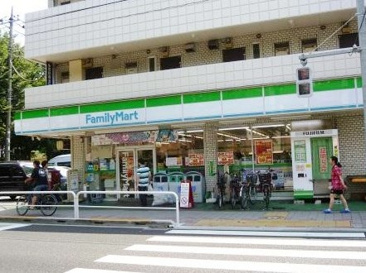 ファミリーマート 桜丘三丁目店