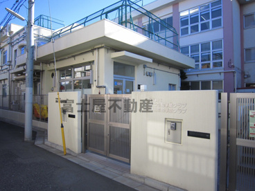 北区立　豊島つぼみ保育園の画像1