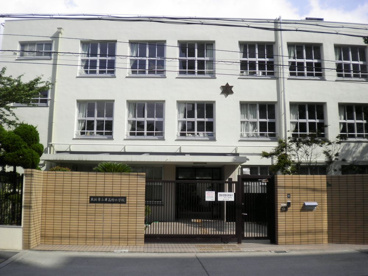 大阪市立井高野小学校の画像1