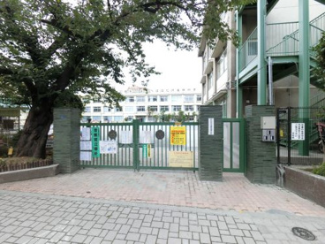 北区立 滝野川第四小学校の画像1