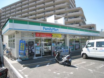 ファミリーマート大日東町店の画像1