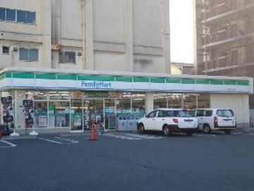 コンビニエンスストア ファミリーマート 東墨田二丁目店