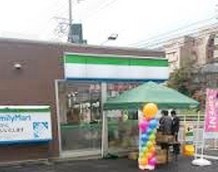 ファミリーマート 港北師岡町店