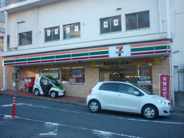 セブン−イレブン横浜富岡西１丁目店の画像1