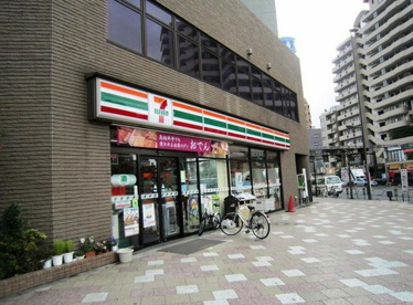 セブンイレブン西巣鴨駅前店の画像1