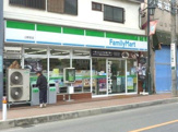 コンビニエンスストア ファミリーマート上野芝店