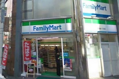  ファミリーマート・池袋西口店の画像1